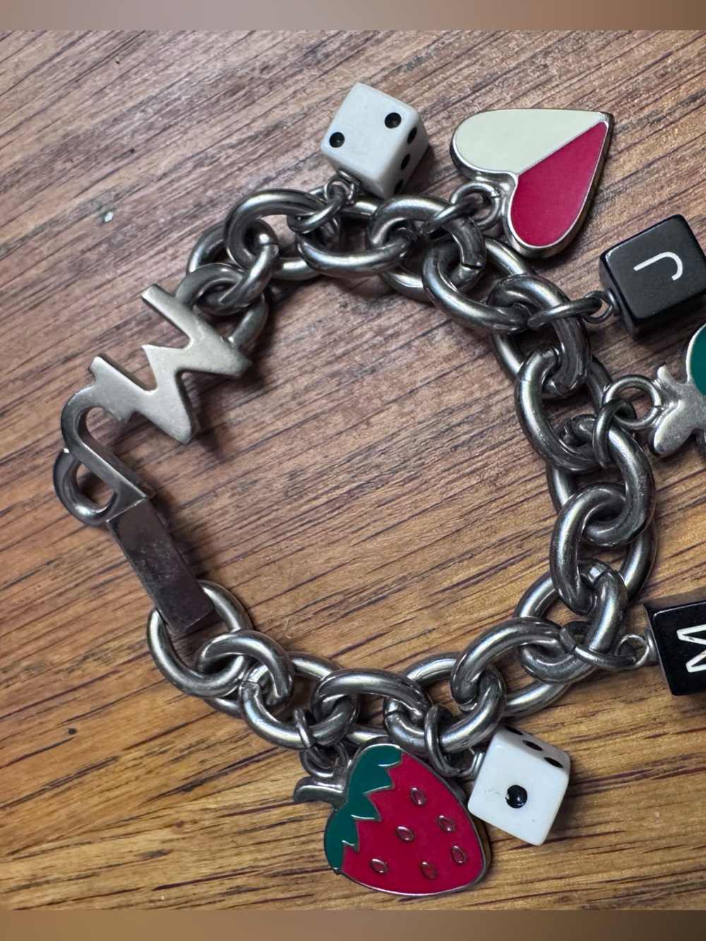 Marc Jacobs 90’s 2000 Silver Charm Bracelet with Green Apple and Dice Charms - Picture 2 of 3